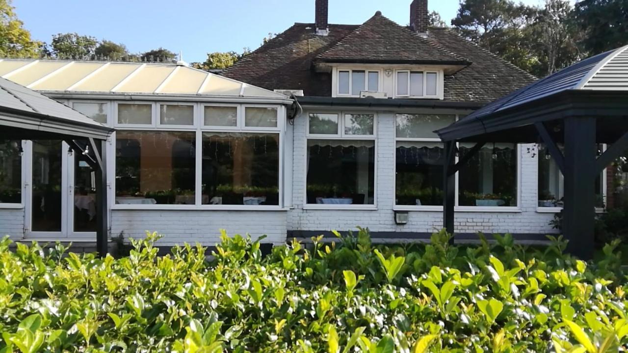 Many Worlds Meet - Eurostar, Wimbledon 30 Mins, Central London, Gatwick 15 Mins - Spacious, Sleeps Up To 16 Plus Cot - Free Wifi, Parking - Next To Lloyd Park, Great For Families, Walkers, Relocators - Ideal For Contractors Croydon Eksteriør billede