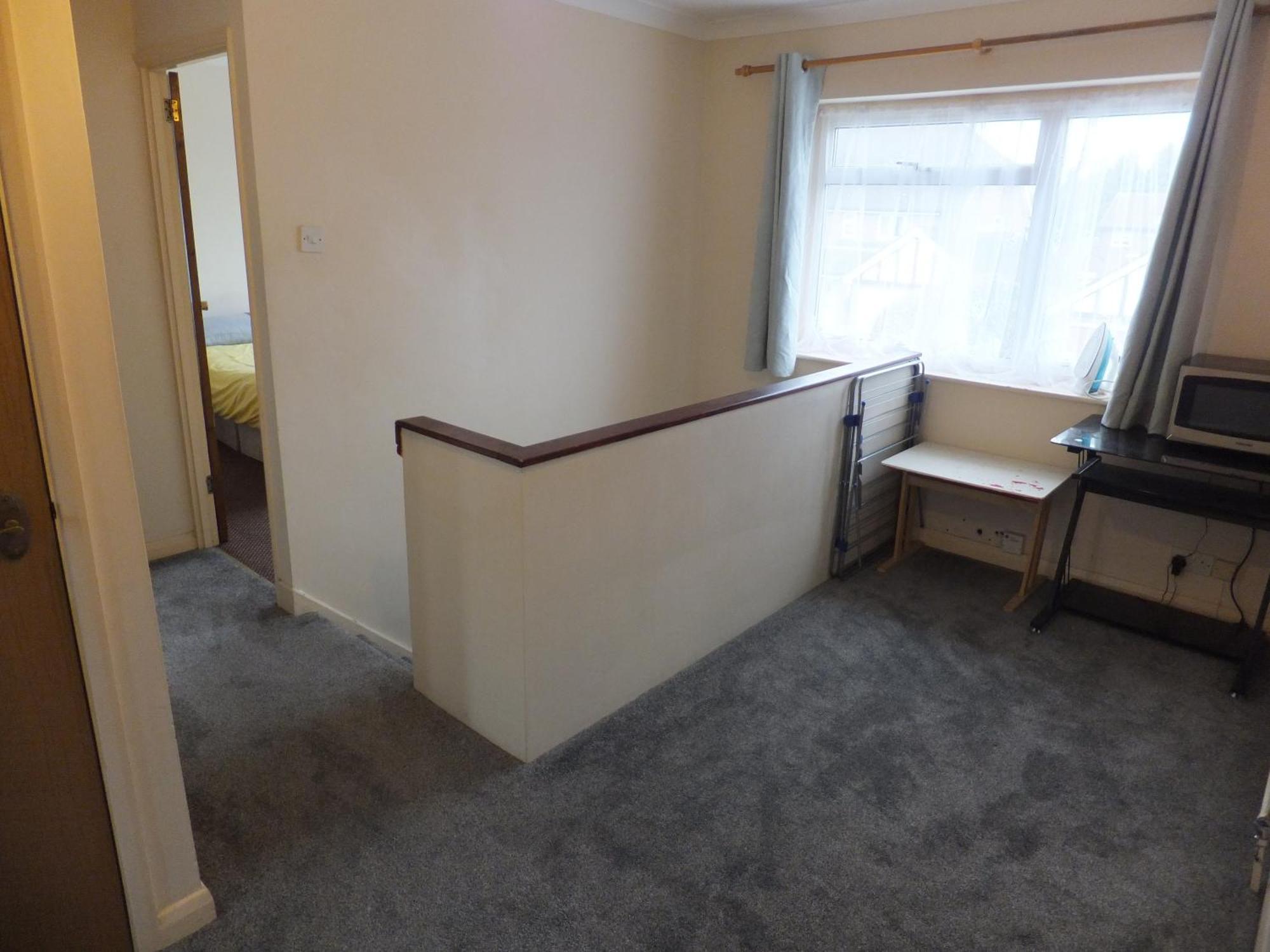 Many Worlds Meet - Eurostar, Wimbledon 30 Mins, Central London, Gatwick 15 Mins - Spacious, Sleeps Up To 16 Plus Cot - Free Wifi, Parking - Next To Lloyd Park, Great For Families, Walkers, Relocators - Ideal For Contractors Croydon Eksteriør billede