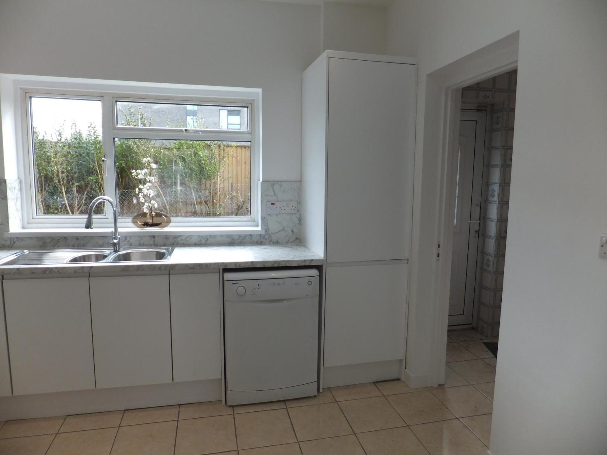Many Worlds Meet - Eurostar, Wimbledon 30 Mins, Central London, Gatwick 15 Mins - Spacious, Sleeps Up To 16 Plus Cot - Free Wifi, Parking - Next To Lloyd Park, Great For Families, Walkers, Relocators - Ideal For Contractors Croydon Eksteriør billede