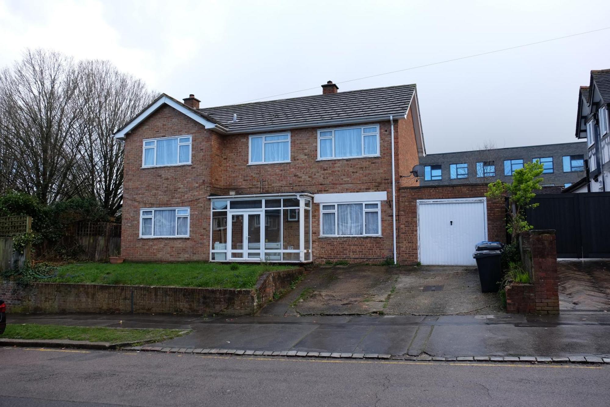 Many Worlds Meet - Eurostar, Wimbledon 30 Mins, Central London, Gatwick 15 Mins - Spacious, Sleeps Up To 16 Plus Cot - Free Wifi, Parking - Next To Lloyd Park, Great For Families, Walkers, Relocators - Ideal For Contractors Croydon Eksteriør billede