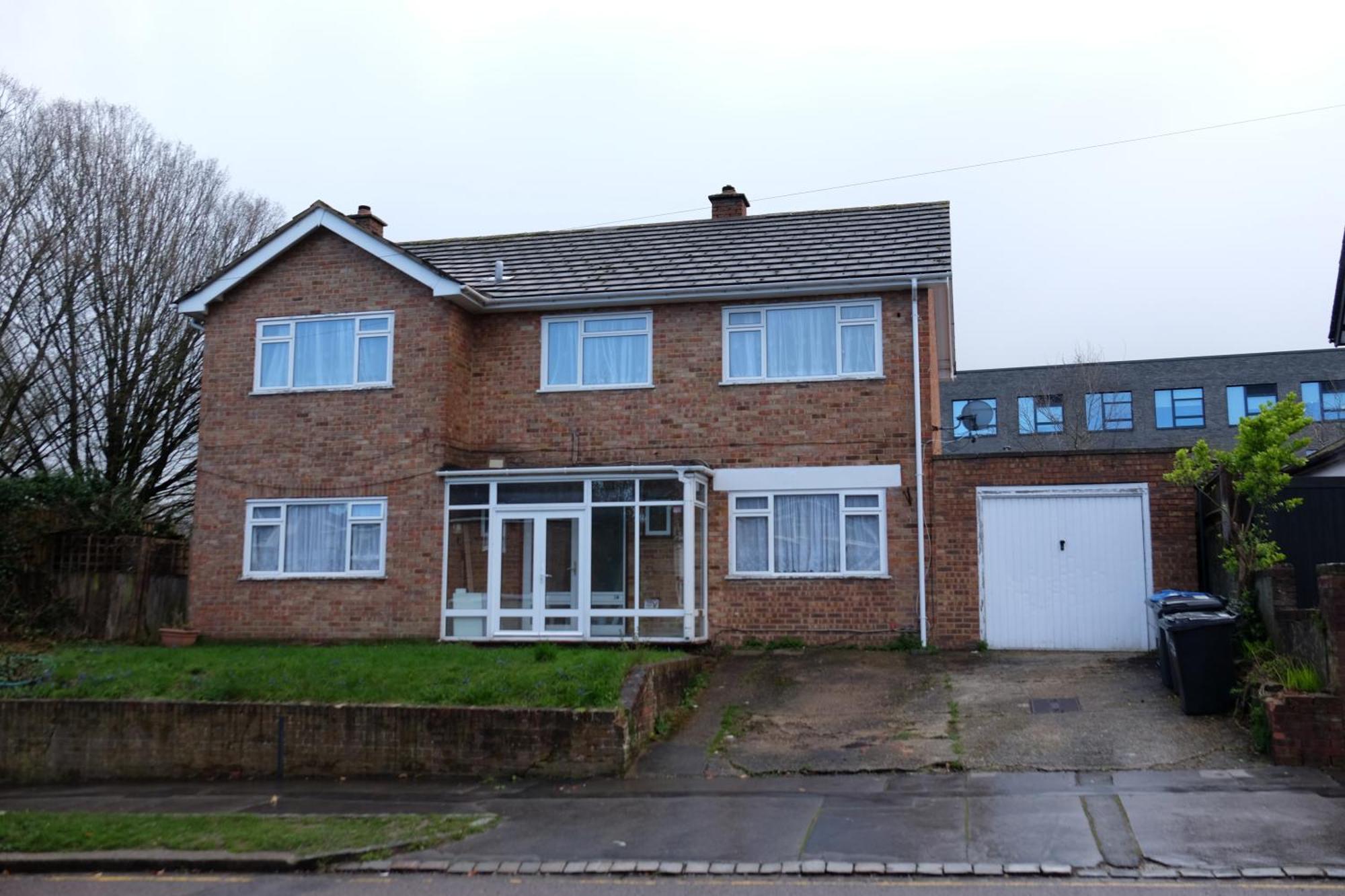 Many Worlds Meet - Eurostar, Wimbledon 30 Mins, Central London, Gatwick 15 Mins - Spacious, Sleeps Up To 16 Plus Cot - Free Wifi, Parking - Next To Lloyd Park, Great For Families, Walkers, Relocators - Ideal For Contractors Croydon Eksteriør billede