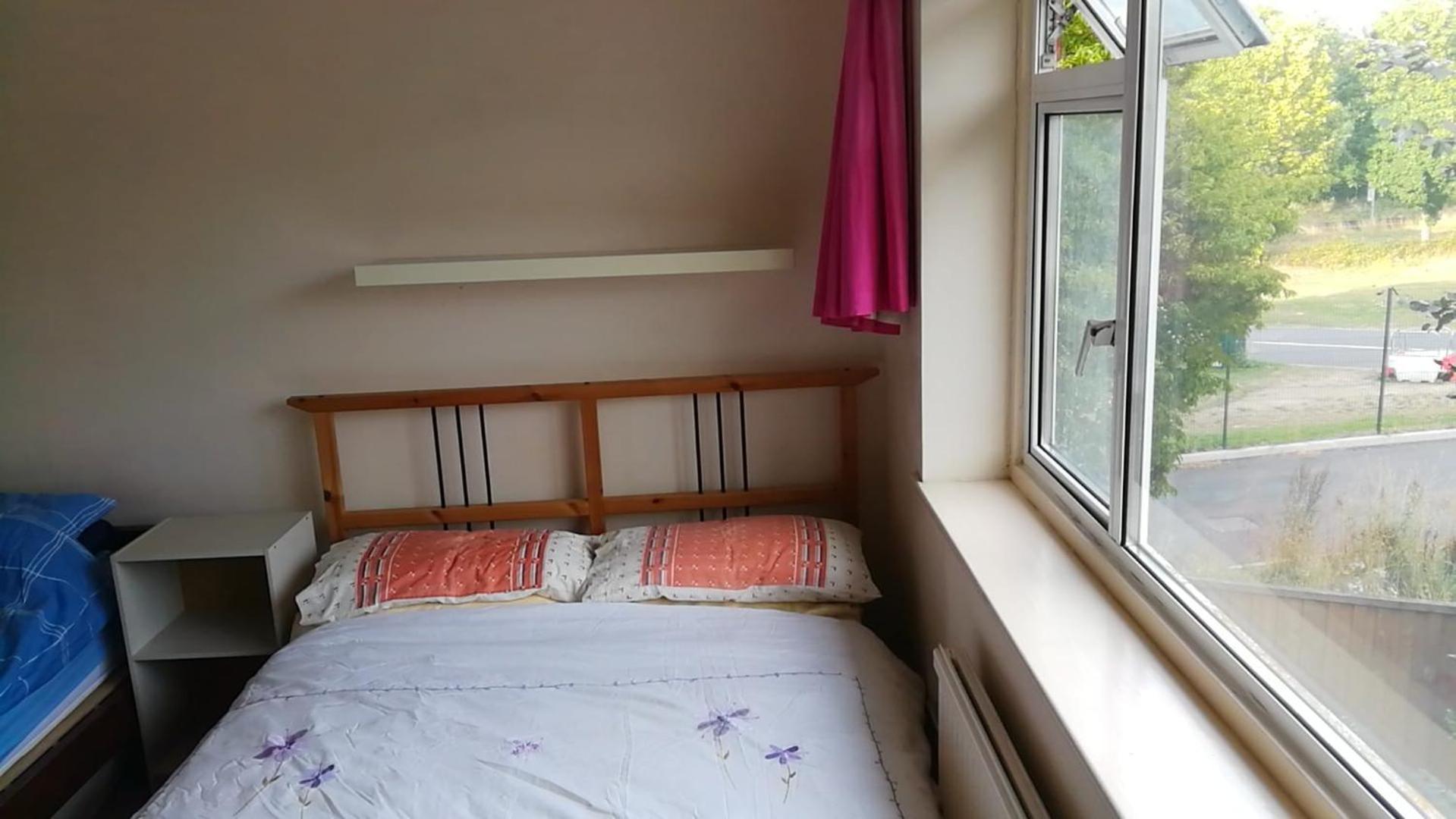 Many Worlds Meet - Eurostar, Wimbledon 30 Mins, Central London, Gatwick 15 Mins - Spacious, Sleeps Up To 16 Plus Cot - Free Wifi, Parking - Next To Lloyd Park, Great For Families, Walkers, Relocators - Ideal For Contractors Croydon Eksteriør billede